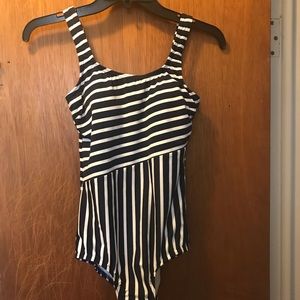 Lands End One piece size 4.